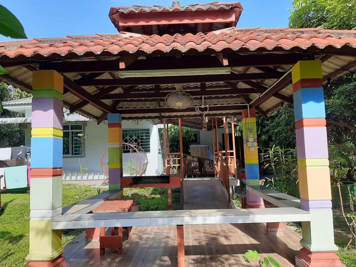 Twin Castle Homestay Kuala Pilah Kültér fotó